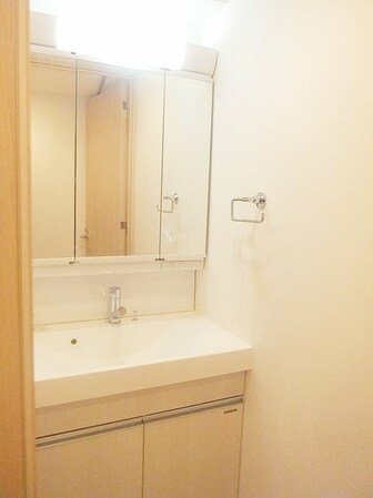 メイクスデザイン東新宿の物件内観写真